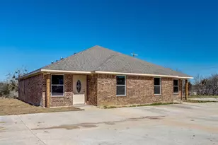 131-139 Houston St, Italy, TX 76651 - Photo 2