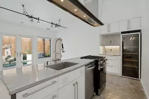 43 Vanguard Way, Dallas, TX 75243 - Photo 6