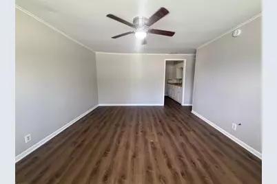 900 E 6th Avenue #2, Corsicana, TX 75110 - Photo 4
