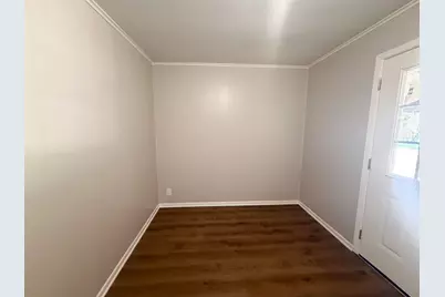 900 E 6th Avenue #2, Corsicana, TX 75110 - Photo 6