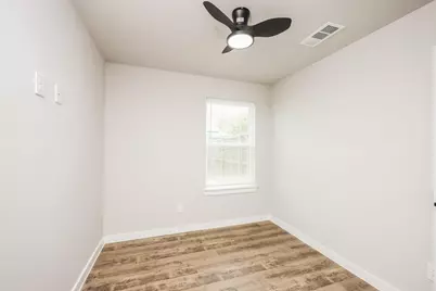 2015 Stuart Street #B, Greenville, TX 75401 - Photo 12