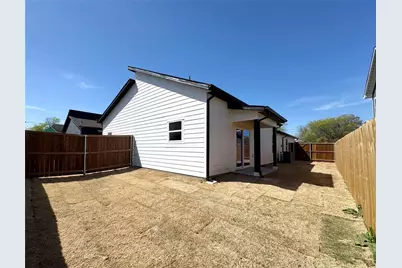 2015 Stuart Street #B, Greenville, TX 75401 - Photo 2