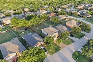 177 Buffalo Ridge Dr, Newark, TX 76071 - Photo 38