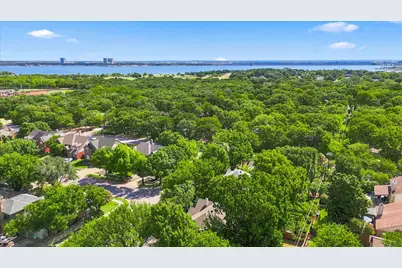 1409 Rider Circle, Grapevine, TX 76051 - Photo 38