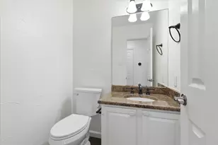 1409 Rider Cir, Grapevine, TX 76051 - Photo 32