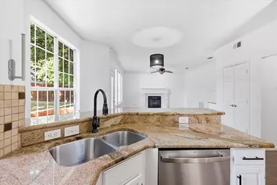 1409 Rider Circle, Grapevine, TX 76051 - Photo 10