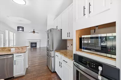 1409 Rider Circle, Grapevine, TX 76051 - Photo 12