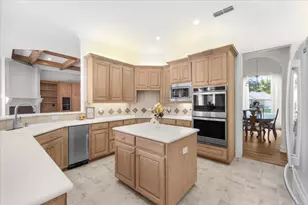 302 Skyline Dr, Trophy Club, TX 76262 - Photo 18