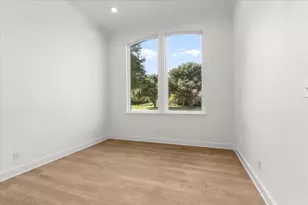 302 Skyline Dr, Trophy Club, TX 76262 - Photo 4