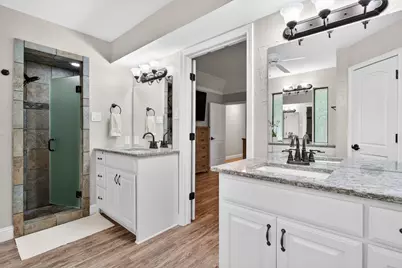 2932 S Creekwood Drive, Grapevine, TX 76051 - Photo 18