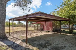 403 S 5th St, Rosebud, TX 76570 - Photo 16