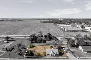 403 S 5th St, Rosebud, TX 76570 - Photo 18