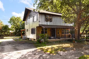 1829 W Lake Shore Dr, Alvarado, TX 76009 - Photo 4