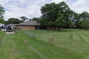 1215 Oakwood Trail, Southlake, TX 76092 - Photo 18