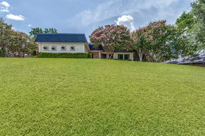 6 Crosslands Road, Benbrook, TX 76132 - Photo 1