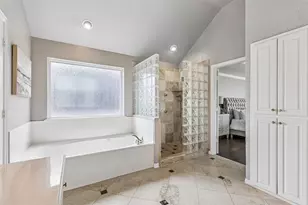 2206 Clearspring Dr N, Irving, TX 75063 - Photo 20