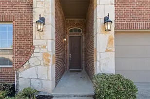 1417 Red River Dr, Aubrey, TX 76227 - Photo 2
