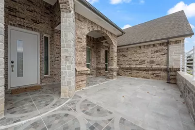 1424 Silent Springs Drive, Fort Worth, TX 76052 - Photo 4