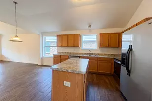 2563 Taos Dr, Grand Prairie, TX 75051 - Photo 6