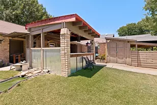 226 Oakwood Dr, Lancaster, TX 75146 - Photo 22