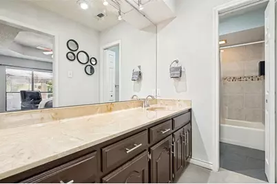 226 Oakwood Drive, Lancaster, TX 75146 - Photo 18