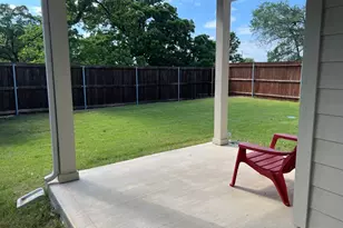 932 Crockett St, Aubrey, TX 76227 - Photo 24