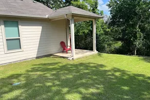 932 Crockett St, Aubrey, TX 76227 - Photo 30