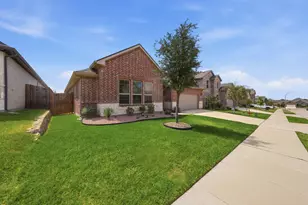 14617 Donner Trail, Fort Worth, TX 76262 - Photo 4