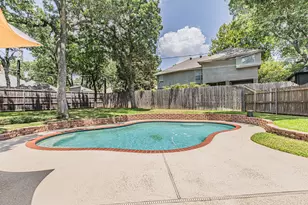 3901 Echo Hill Ct, Arlington, TX 76001 - Photo 4