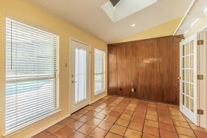 3901 Echo Hill Court, Arlington, TX 76001 - Photo 18