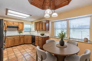 3901 Echo Hill Ct, Arlington, TX 76001 - Photo 12