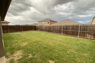 2105 Meadow Park Dr, Princeton, TX 75407 - Photo 22