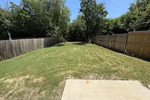 221 San Angelo Ave, Benbrook, TX 76126 - Photo 10