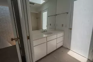 2818 Welborn Dr, Dallas, TX 75219 - Photo 22