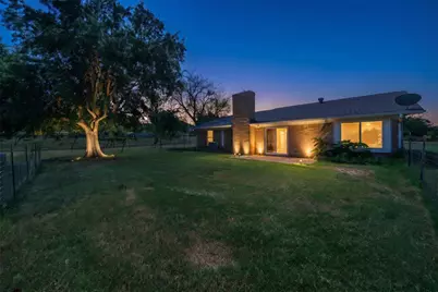 2102 Hill Top Circle, Weatherford, TX 76085 - Photo 38