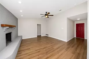 2102 Hill Top Cir, Weatherford, TX 76085 - Photo 4
