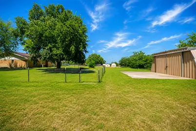 2102 Hill Top Circle, Weatherford, TX 76085 - Photo 24