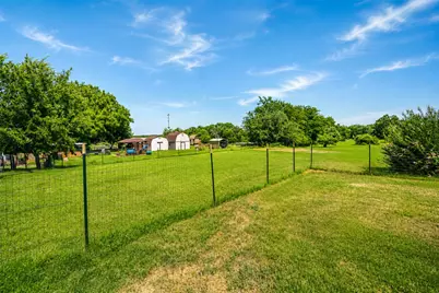 2102 Hill Top Circle, Weatherford, TX 76085 - Photo 22