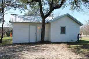 407 Paluxy St, Glen Rose, TX 76043 - Photo 4