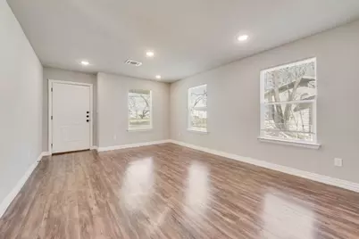 105 S Commerce Street, Savoy, TX 75479 - Photo 4
