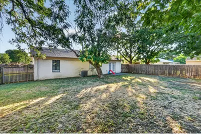 1200 E Georgian Road, Saginaw, TX 76179 - Photo 30
