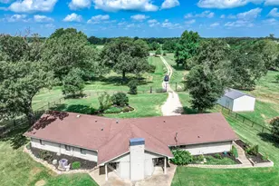 8727 S Fm 69, Como, TX 75431 - Photo 38