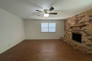 7536 Meadowlark Ln N, Watauga, TX 76148 - Photo 6