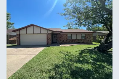 7536 Meadowlark Lane N, Watauga, TX 76148 - Photo 2
