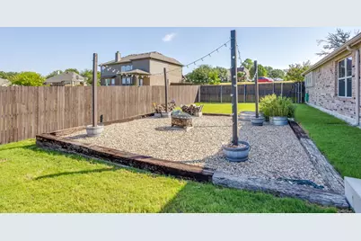 106 Hannah Court, Weatherford, TX 76085 - Photo 34
