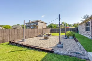 106 Hannah Ct, Weatherford, TX 76085 - Photo 34