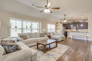 106 Hannah Ct, Weatherford, TX 76085 - Photo 8