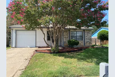 3824 Longmeadow Way, Fort Worth, TX 76133 - Photo 4