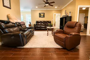 315 E Brockett St, Sherman, TX 75090 - Photo 18