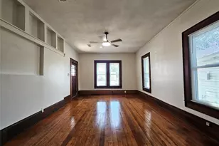 305 W Sabine St, Groesbeck, TX 76642 - Photo 4